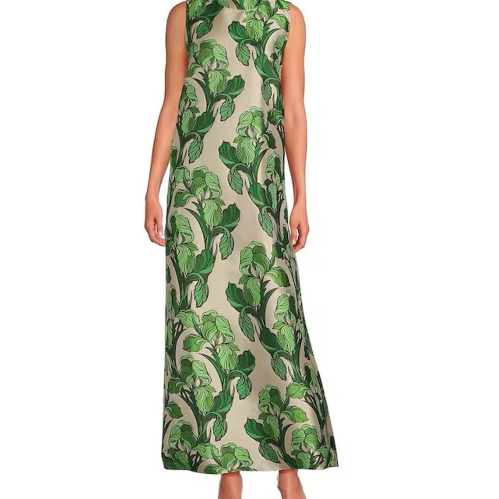 Maxi Mod Printed Brocade Mock Neck
Sleeveless Shift Maxi Dress